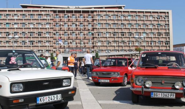 Praznik za ljubitelje Zastavinih vozila: Izložba automobila proizvedenih u nekadašnjoj fabrici u Kragujevcu