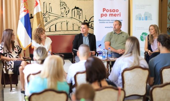 Počele prijave za podsticajna sredstva za samozapošljavanje i zapošljavanje OSI u Kragujevcu