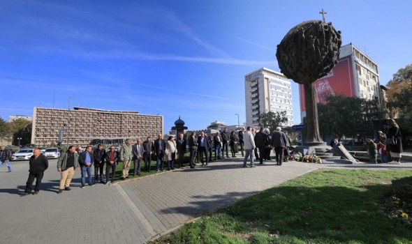 Udruženje boraca na Mitrovdan odalo poštu poginulim Kragujevčanima