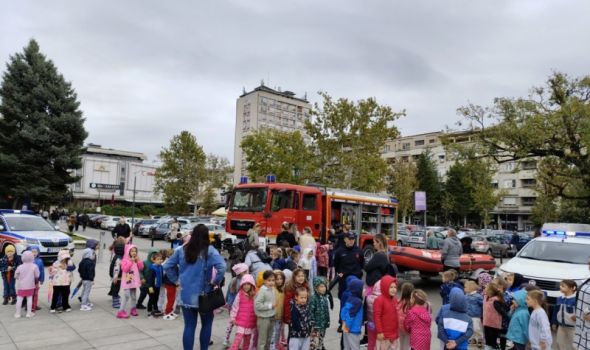 Nedelja Sektora za vanredne situacije: Održan taktičko - tehnički zbor na Trgu Radomira Putnika (FOTO)