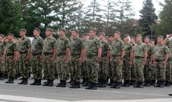 "ZA" i "PROTIV" obaveznog vojnog roka - Mišljenja naših čitalaca gotovo ujednačena, evo kako ste glasali u anketi