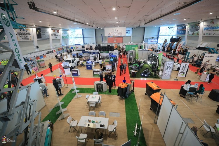 Otvoren Međunarodni sajam komunalne opreme KOMDEL EXPO na Šumadija sajmu (FOTO)