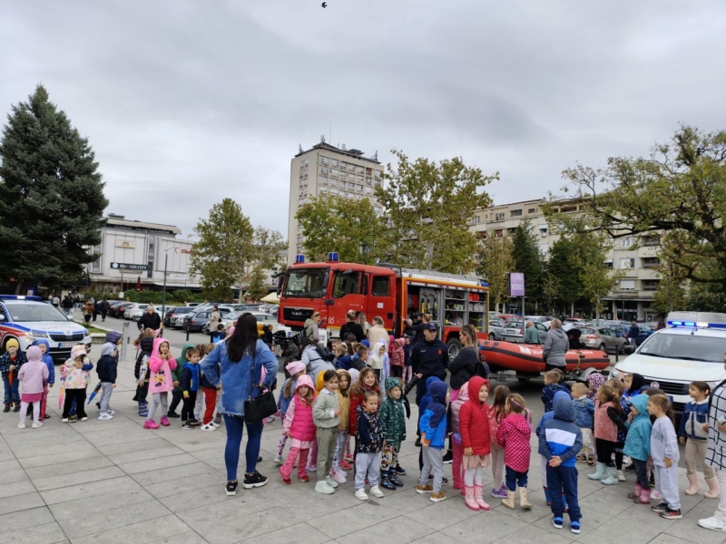 Nedelja Sektora za vanredne situacije: Održan taktičko - tehnički zbor na Trgu Radomira Putnika (FOTO)